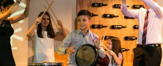 קצב זה מדבק